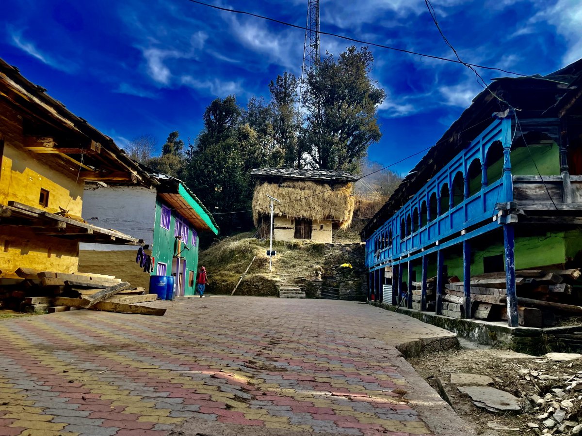 Himalayan Village Walk & Local Life Tour